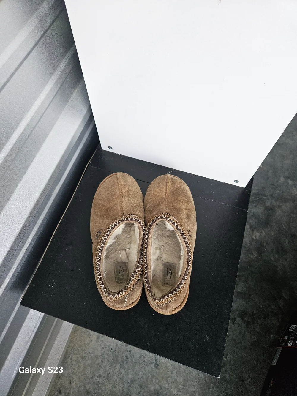 UGG Tasman Chestnut Suede Sheepskin Lined Slip On Slippers Size 9